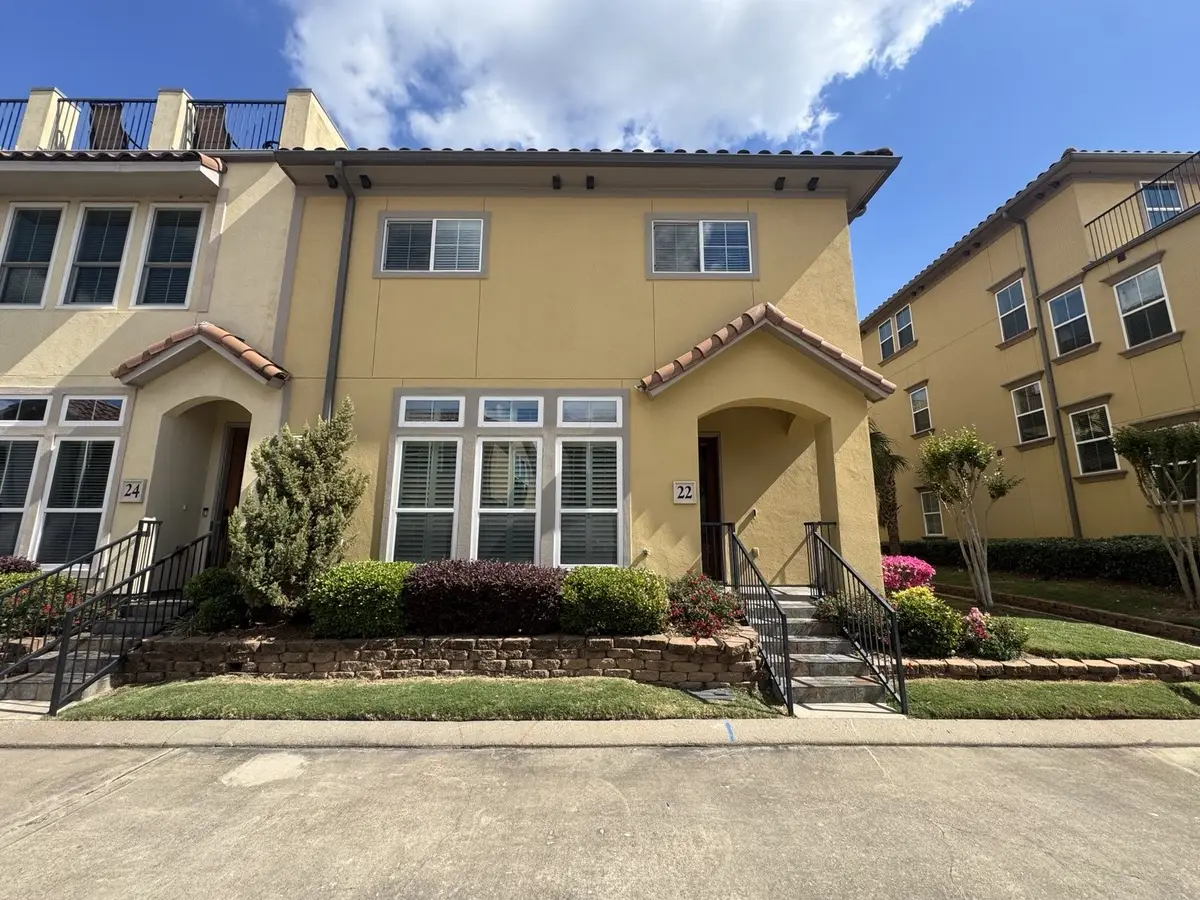 22 W Oaks Drive, Houston, TX 77058 - #1