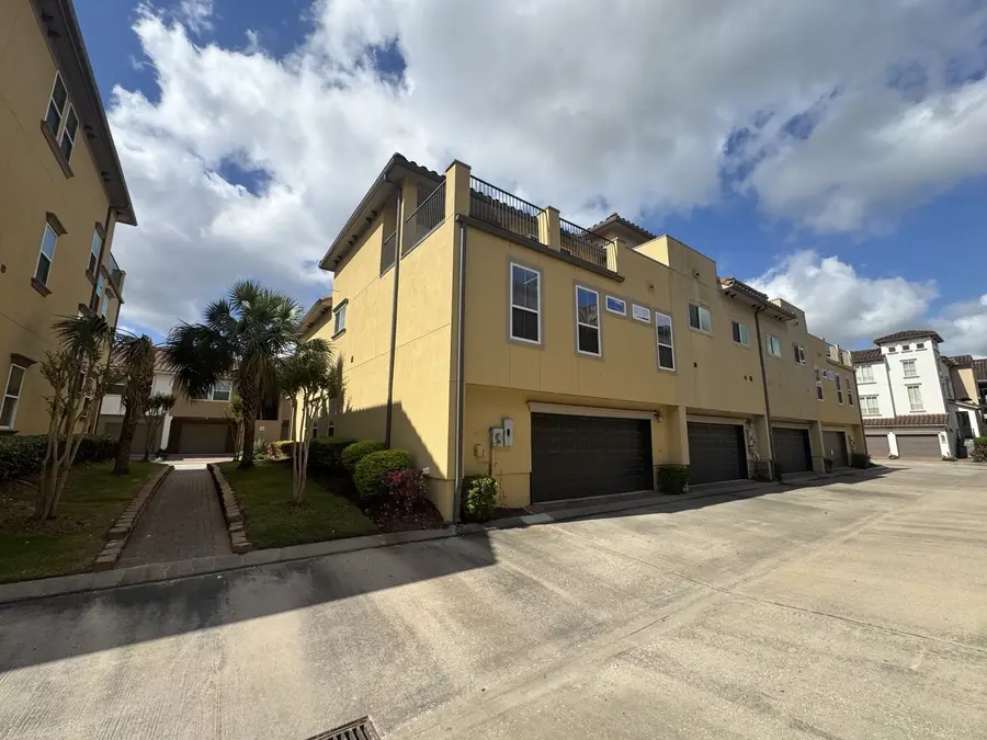 22 W Oaks Drive, Houston, TX 77058 - #3