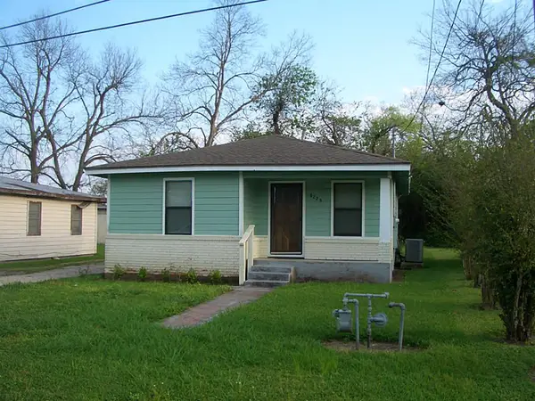 6223 Linton Lane, Texas City, TX 77591