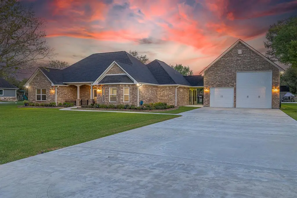 267 Oak View Drive, Inez, TX 77968 - Image #1