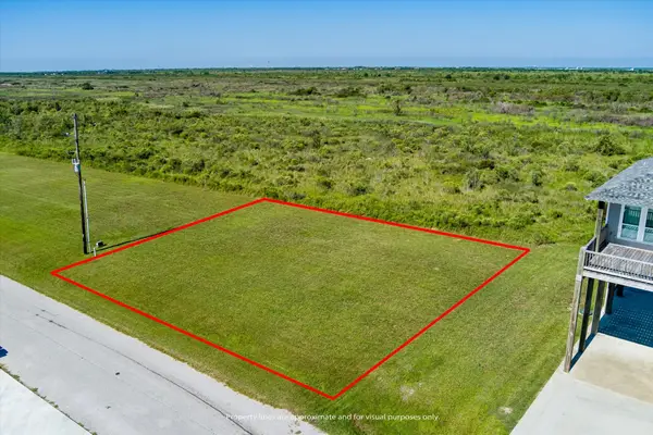 3713 Marble Street, Port Bolivar, TX 77650