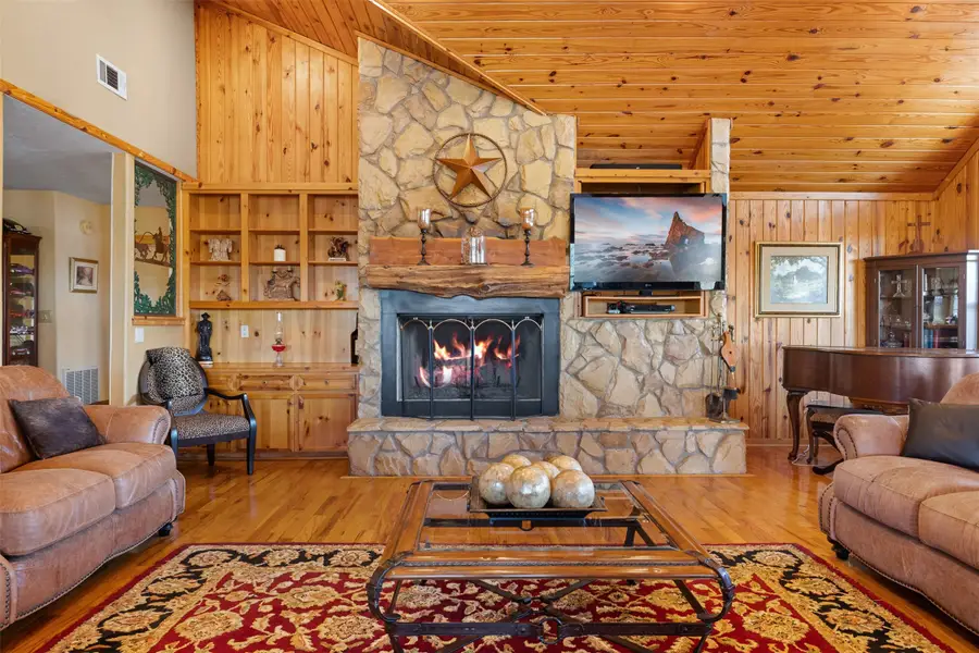 6622 County Road 360, Buffalo, TX 75831 - Image #2