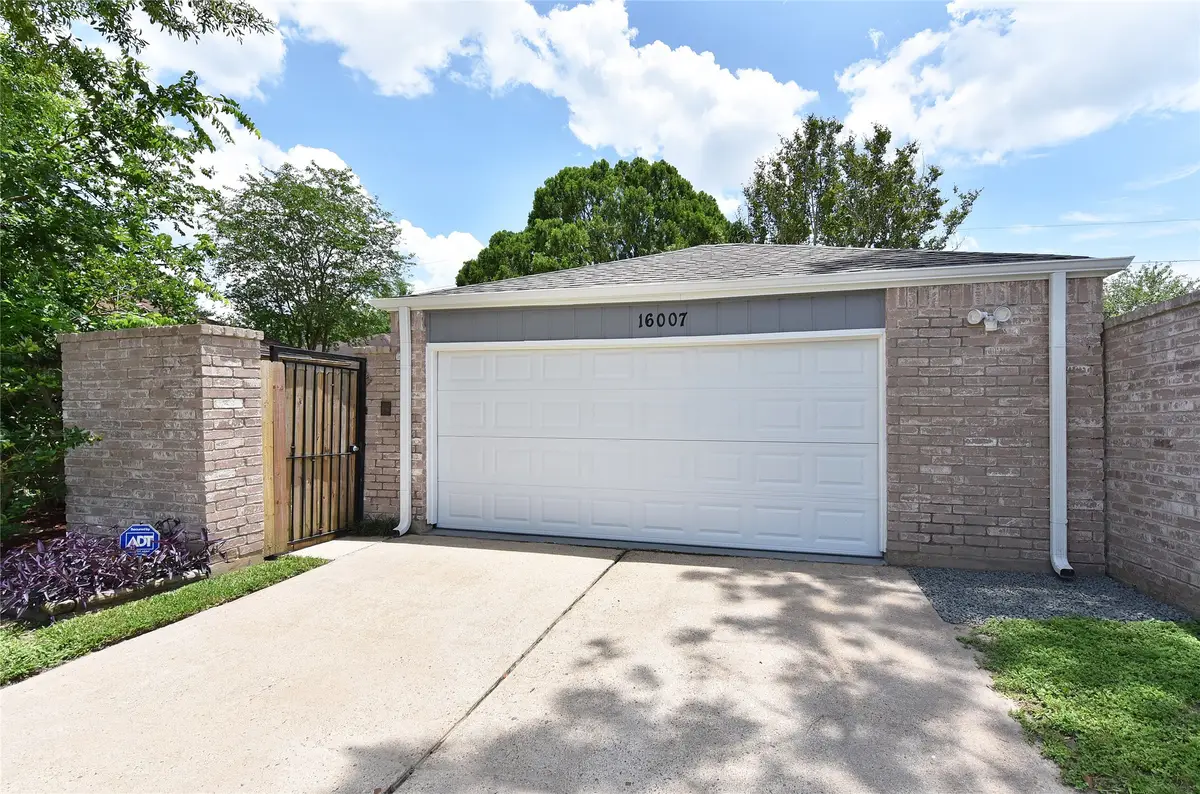 16007 Ridgegreen Drive, Houston, TX 77082 - #1