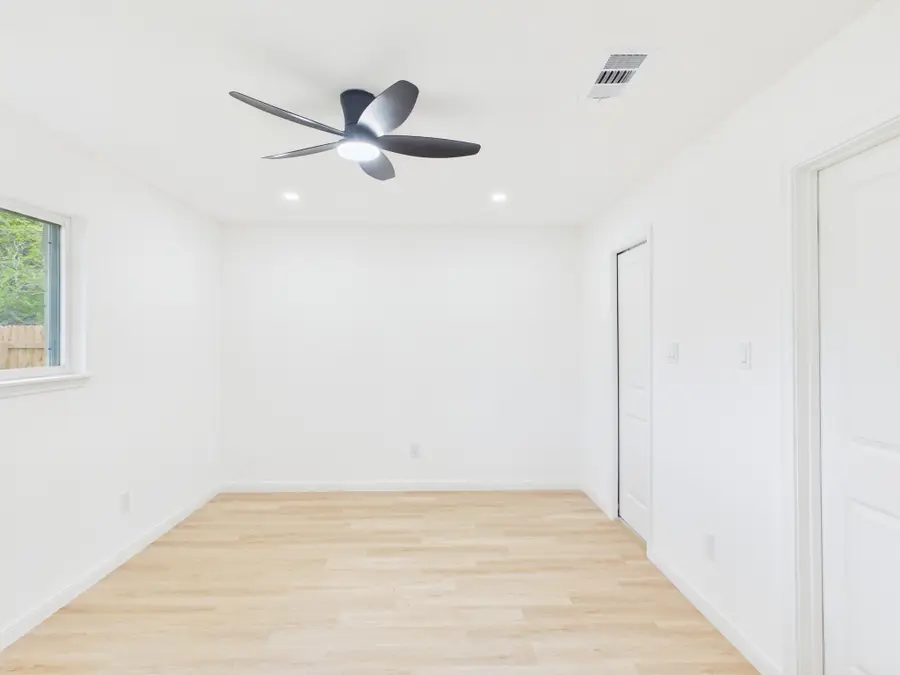 2002 Jones Street, Rosenberg, TX 77471 - #2