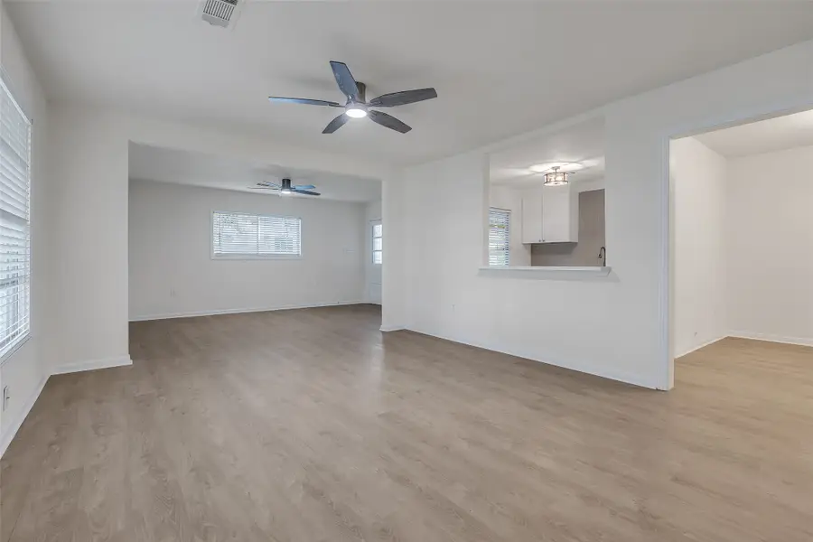 718 E Republic Avenue #1, Baytown, TX 77520 - #3