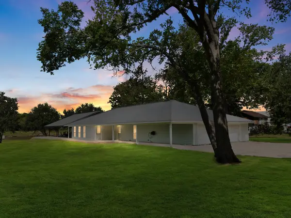 448 County Road 243, Matagorda, TX 77414