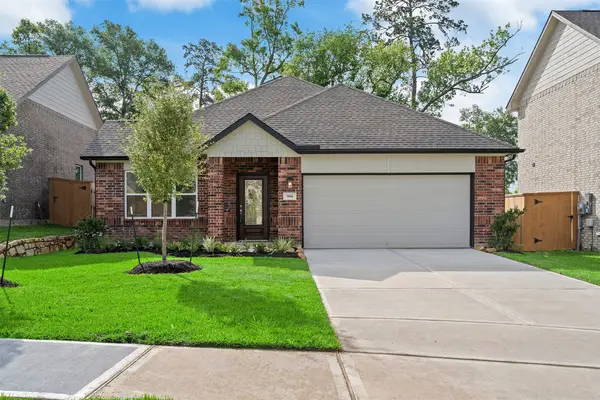 906 Golden Willow Lane, Conroe, TX 77304