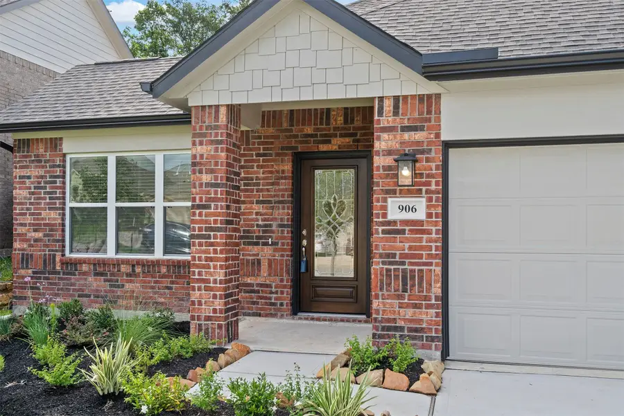 906 Golden Willow Lane, Conroe, TX 77304 - #2