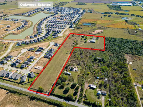 32445 Knebel Road, Waller, TX 77484