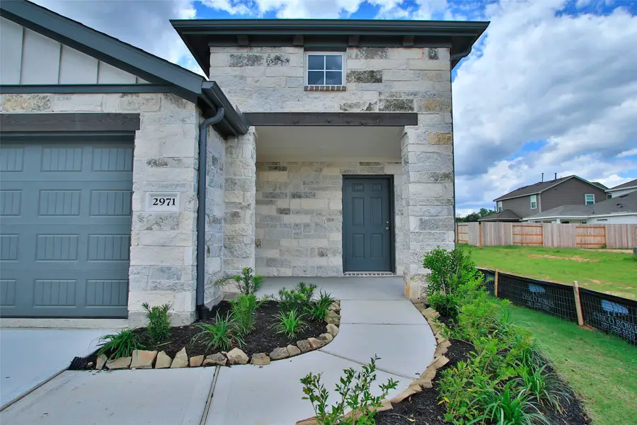 2971 Colonia Blossom Lane, Pinehurst, TX 77362 - Image #3