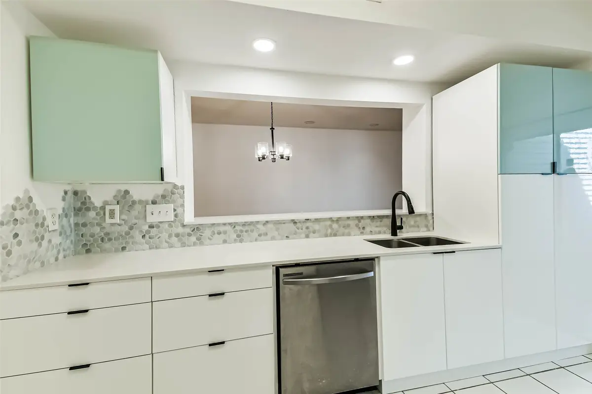 9809 Richmond Avenue #D3, Houston, TX 77042 - Image #1