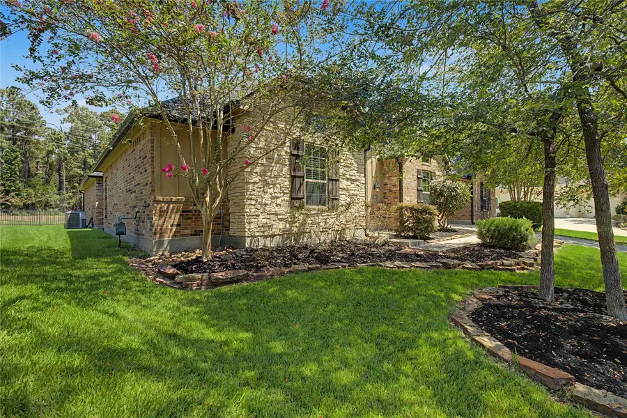279 W Pines Drive, Montgomery, TX 77356 - #3