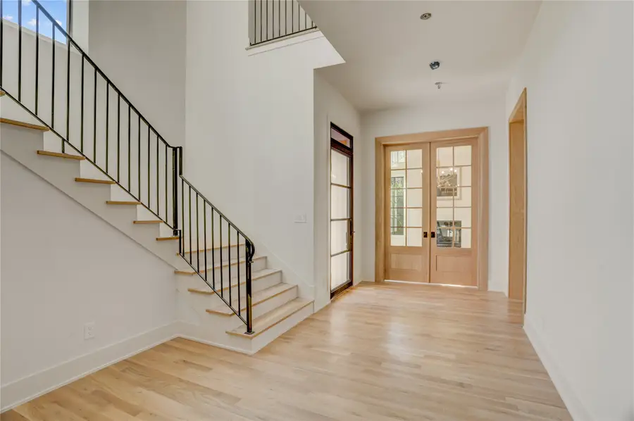 2250 Sunset Boulevard, Houston, TX 77005 - Image #2