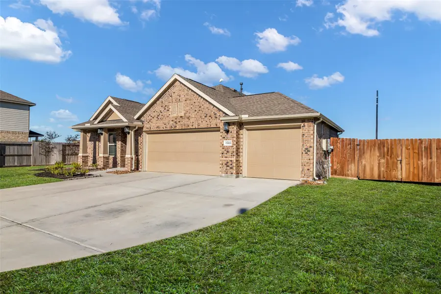 15315 Lake Front Drive, Baytown, TX 77523 - Image #3