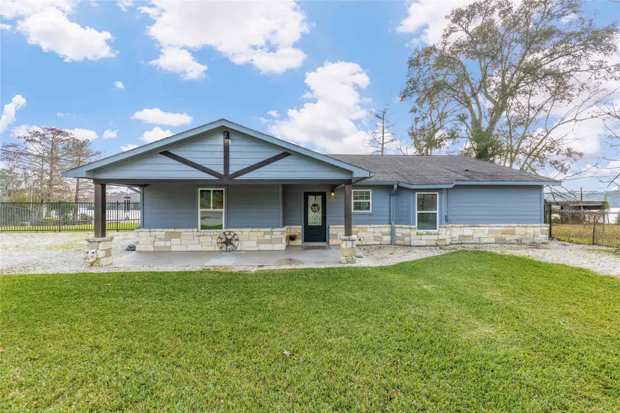 126 Magnolia Point Drive, Huffman, TX 77336 - Image #3