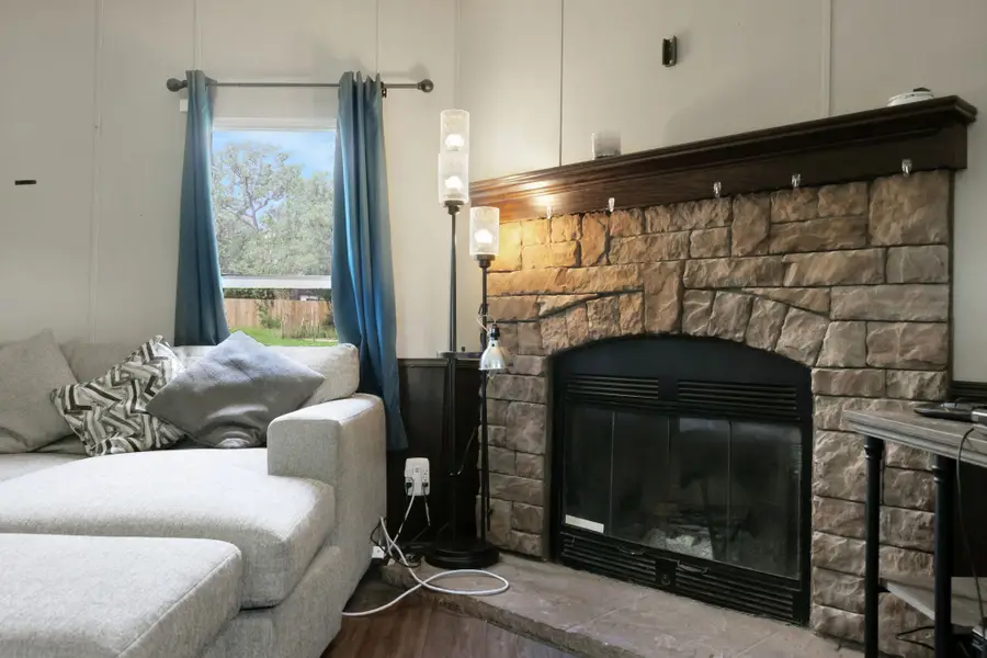 103 Sunset Lane, Somerville, TX 77879 - Image #3