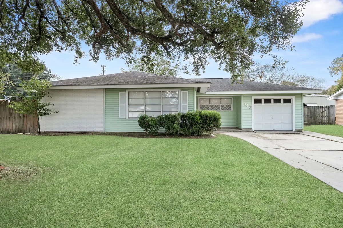 413 Gardenia Avenue, Orange, TX 77630 - Image #1