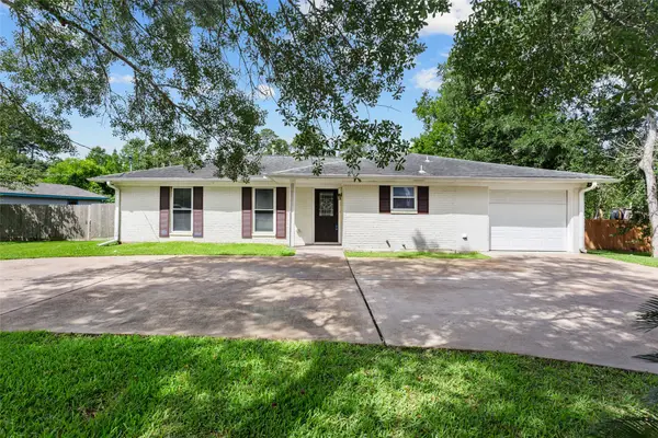 3310 Oak Drive Drive, Dickinson, TX 77539