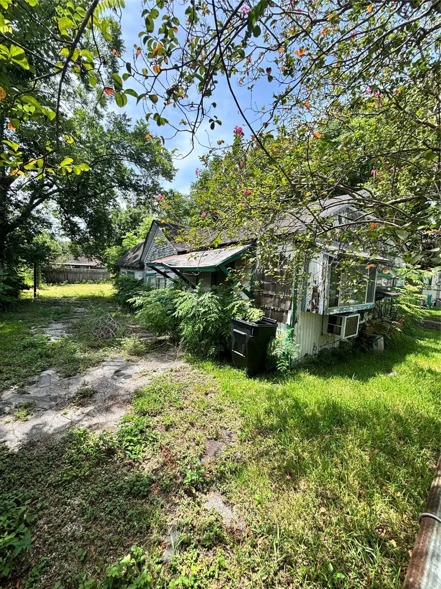 7312 Victoria Street, Houston, TX 77020 - Image #3