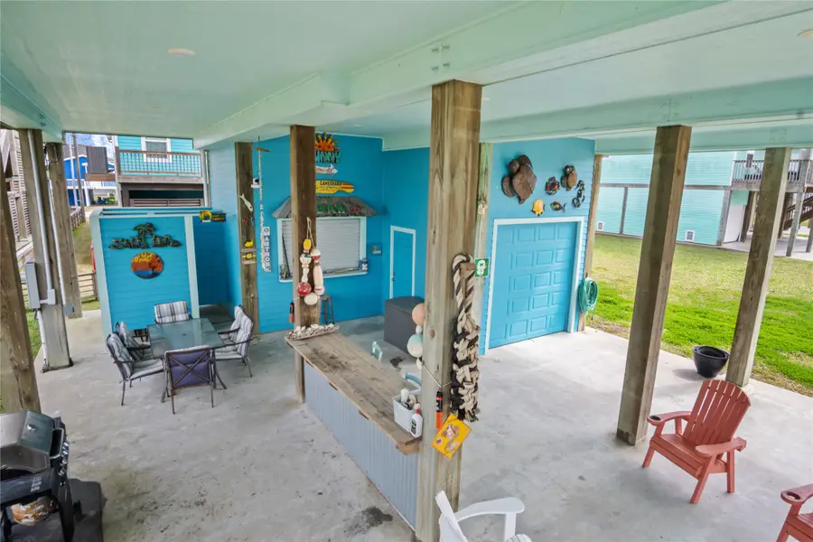 980 Fisherman Drive S, Port Bolivar, TX 77650 - #3