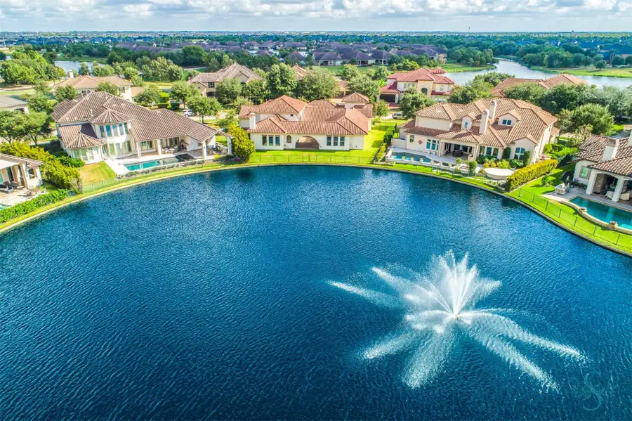 103 Walton Water Way Lane, Fulshear, TX 77441 - Image #2