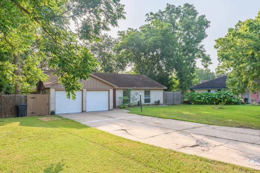 516 Saint Charles Street, League City, TX 77573 - #3