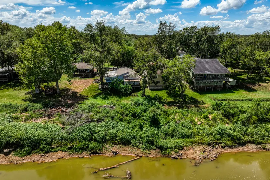 3769 Lazy River Drive, Sealy, TX 77474 - Image #2