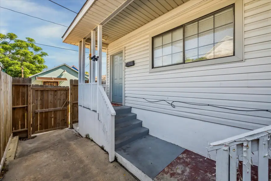 3718 Sealy Street, Galveston, TX 77550 - #2
