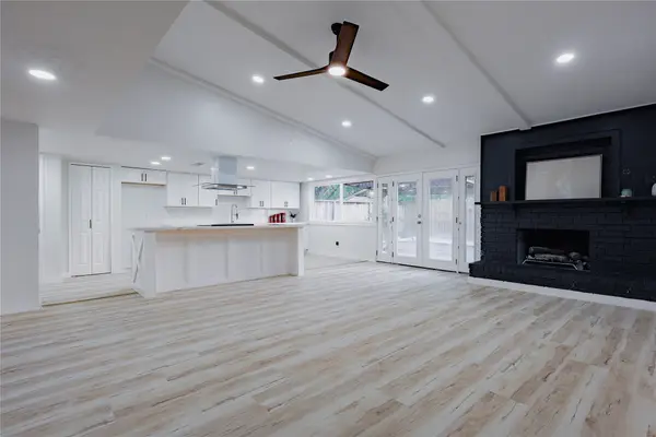 7310 Corta Calle Drive, Houston, TX 77083