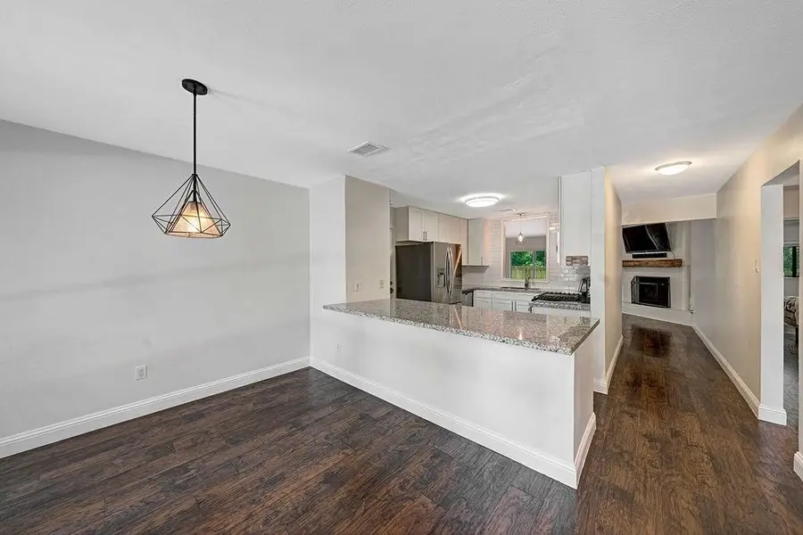 55 Dew Fall Court, The Woodlands, TX 77380 - #3