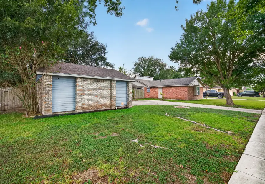 8623 Quail Hills Drive, Stafford Missouri City, TX 77489 - #2