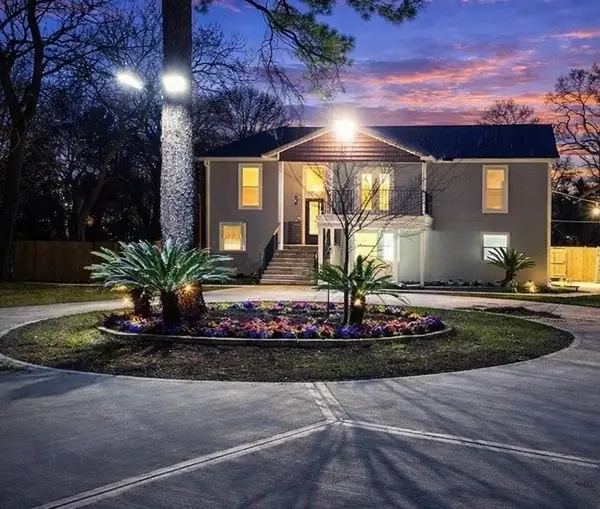 4509 Country Club Drive, Dickinson, TX 77539