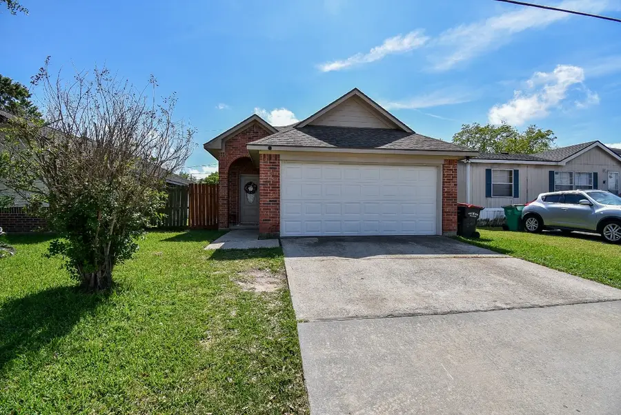 1909 W Texas Avenue, Baytown, TX 77520 - #3