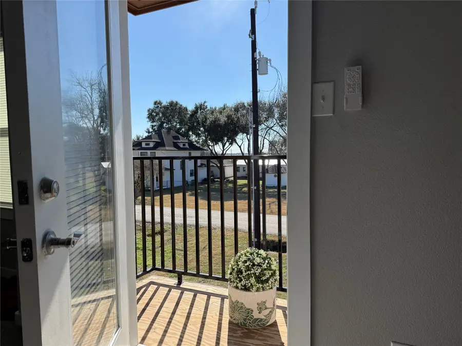 215 S 7 Th Street S, Beasley, TX 77417 - #3