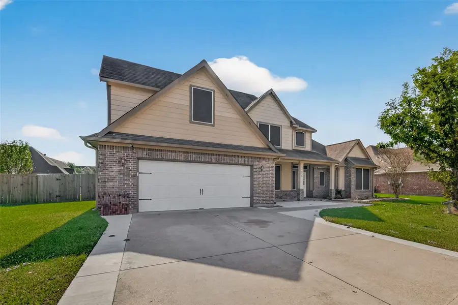 14006 Martinique Lane, Monterey Belvieu, TX 77523 - Image #2