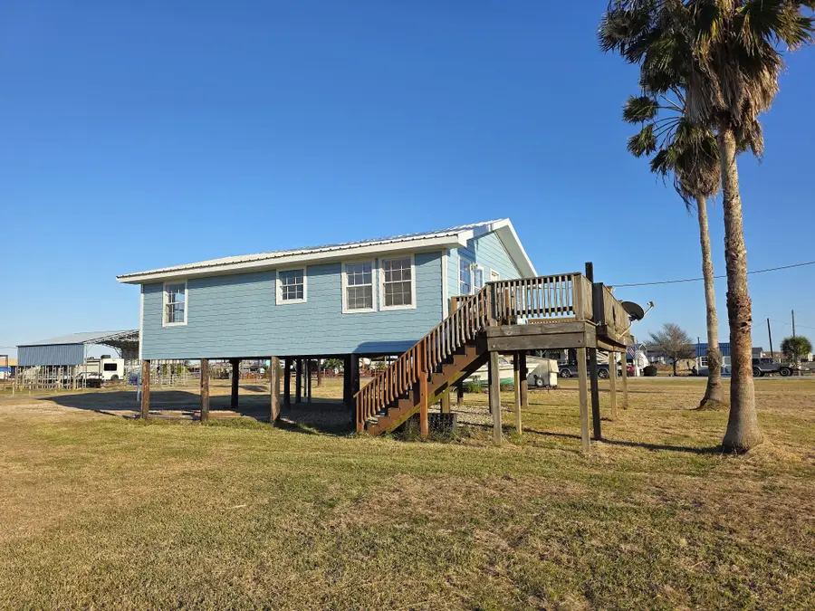 405 Blue Water Boulevard, Sargent, TX 77414 - Image #3