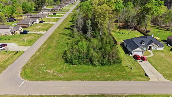 310 Road 6615, Dayton, TX 77535