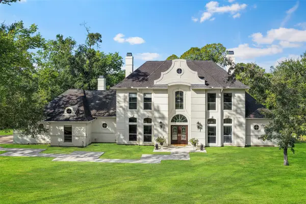 221 Heritage Trail N, Bellville, TX 77418