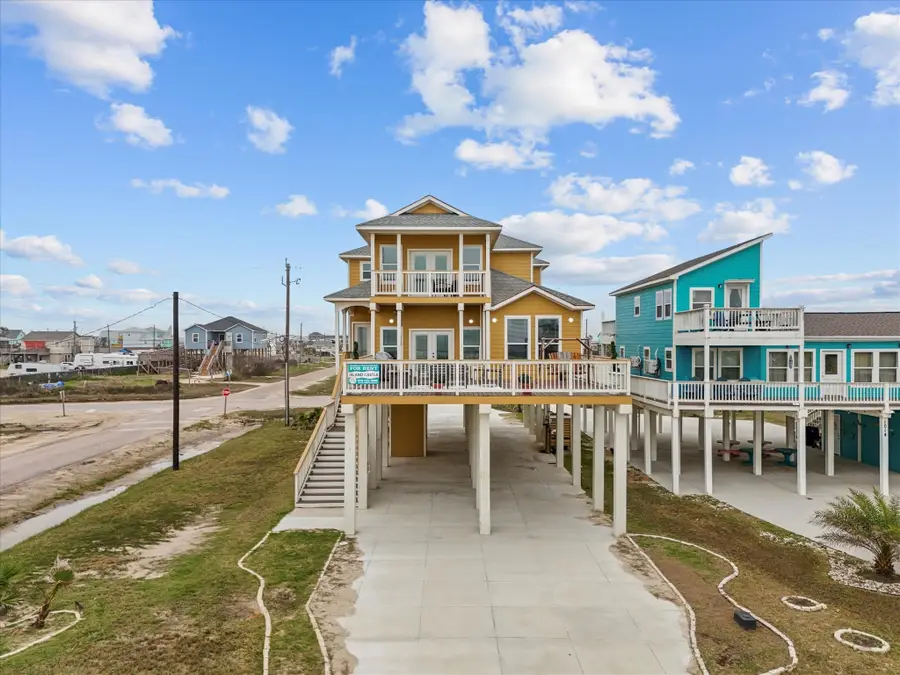 1018 Seashell Drive, Surfside Beach, TX 77541 - Image #2