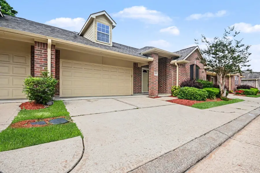 1531 Village Townhome Drive, Pasadena, TX 77504 - #2