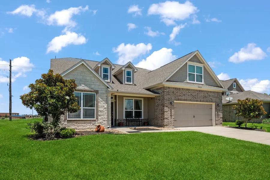 9823 Oaklawn Drive, Monterey Belvieu, TX 77523 - #2