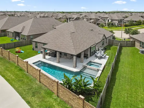13126 Chateau Landing Drive, Texas City, TX 77568