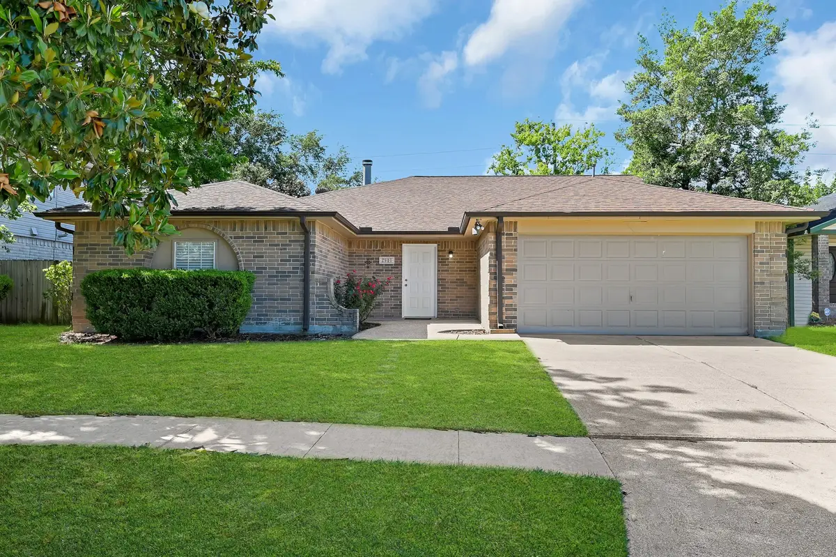 2910 Norwich Street, Pearland, TX 77584 - Image #1