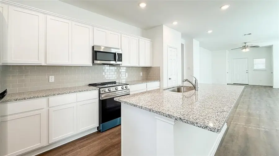 821 Stoney Point Lane, Dayton, TX 77535 - #2