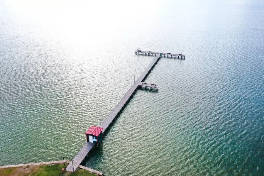 577 E Red Snapper Drive, Palacios, TX 77465 - Image #3