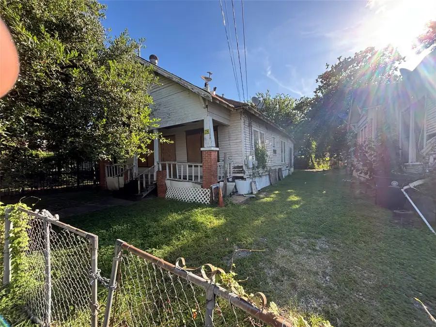 1918 Everett Street, Houston, TX 77009 - Image #2