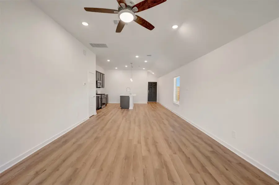 633 Falling Cave Drive, Willis, TX 77378 - Image #3