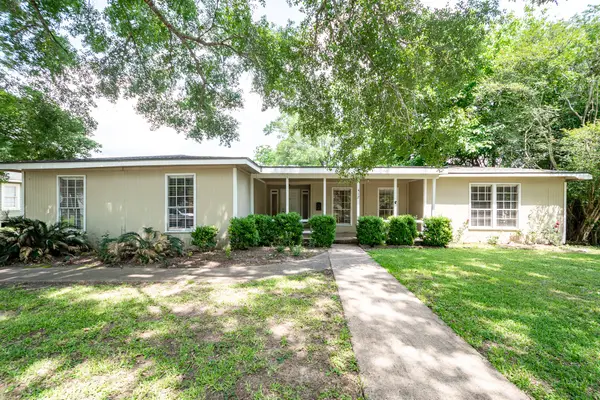 412 Kentucky Street, Liberty, TX 77575