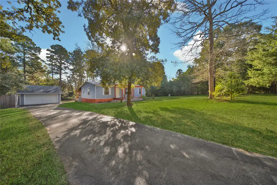 169 Woodway Drive, Magnolia, TX 77355 - Image #2