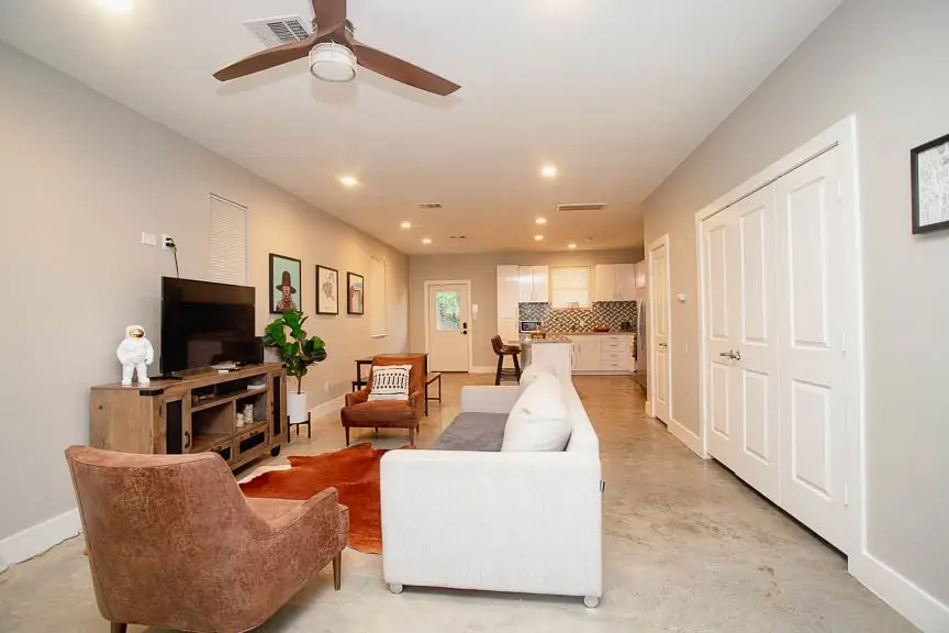 119 E 32nd Street #A, Houston, TX 77018 - Image #2